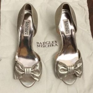 Badgley Mischka gold high heels 7